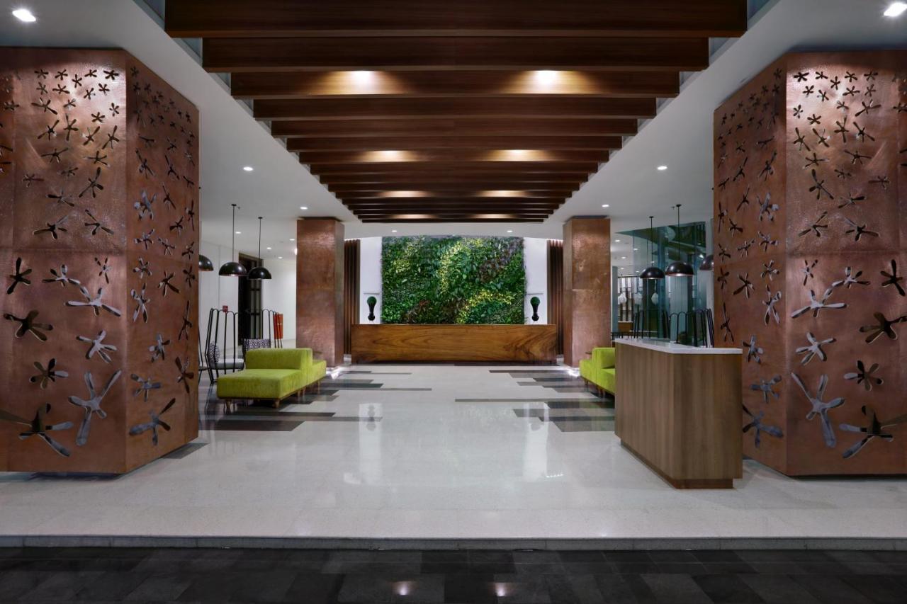 בוגור The Alana Hotel And Conference Sentul City By Aston מראה חיצוני תמונה