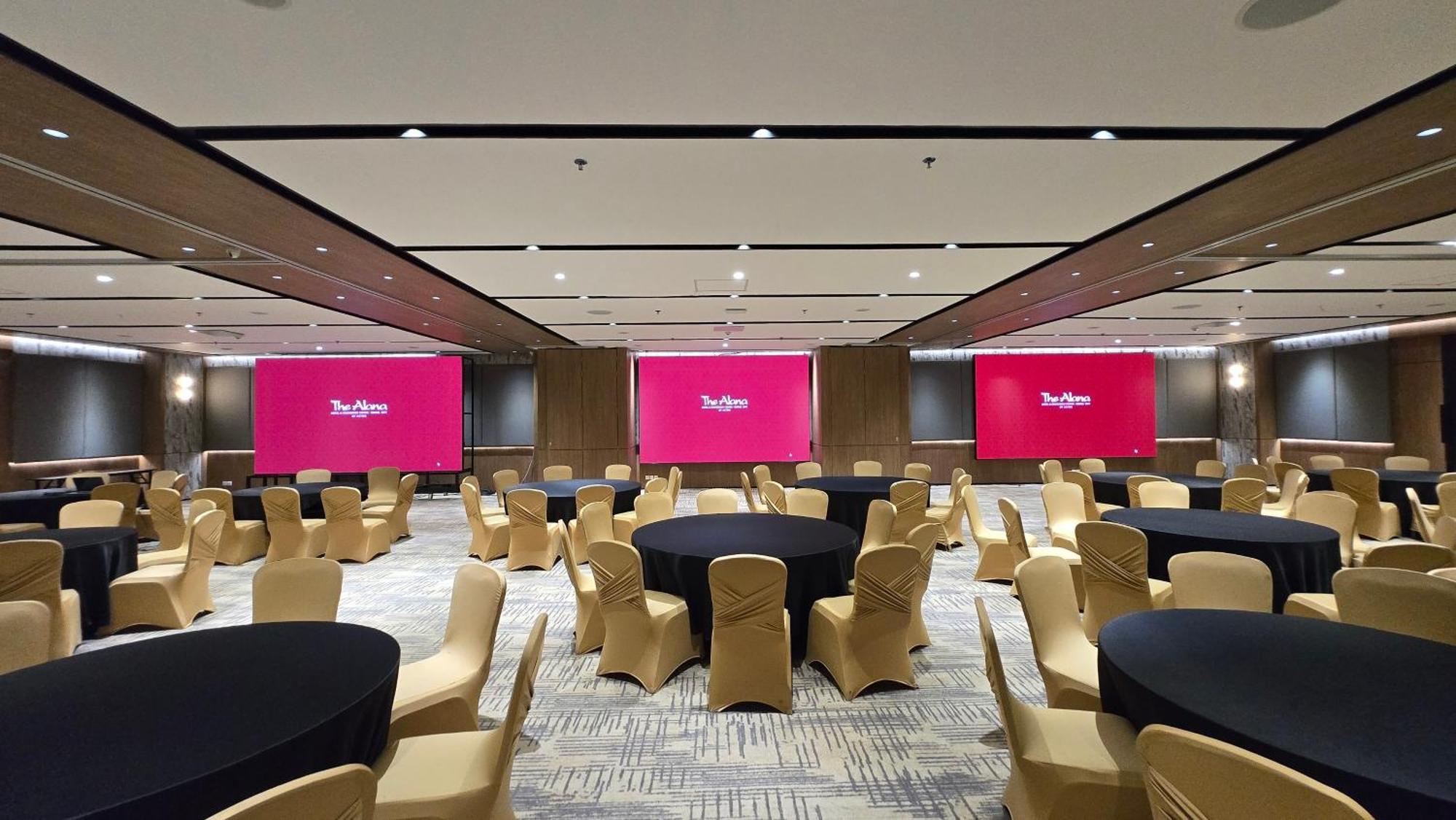 בוגור The Alana Hotel And Conference Sentul City By Aston מראה חיצוני תמונה
